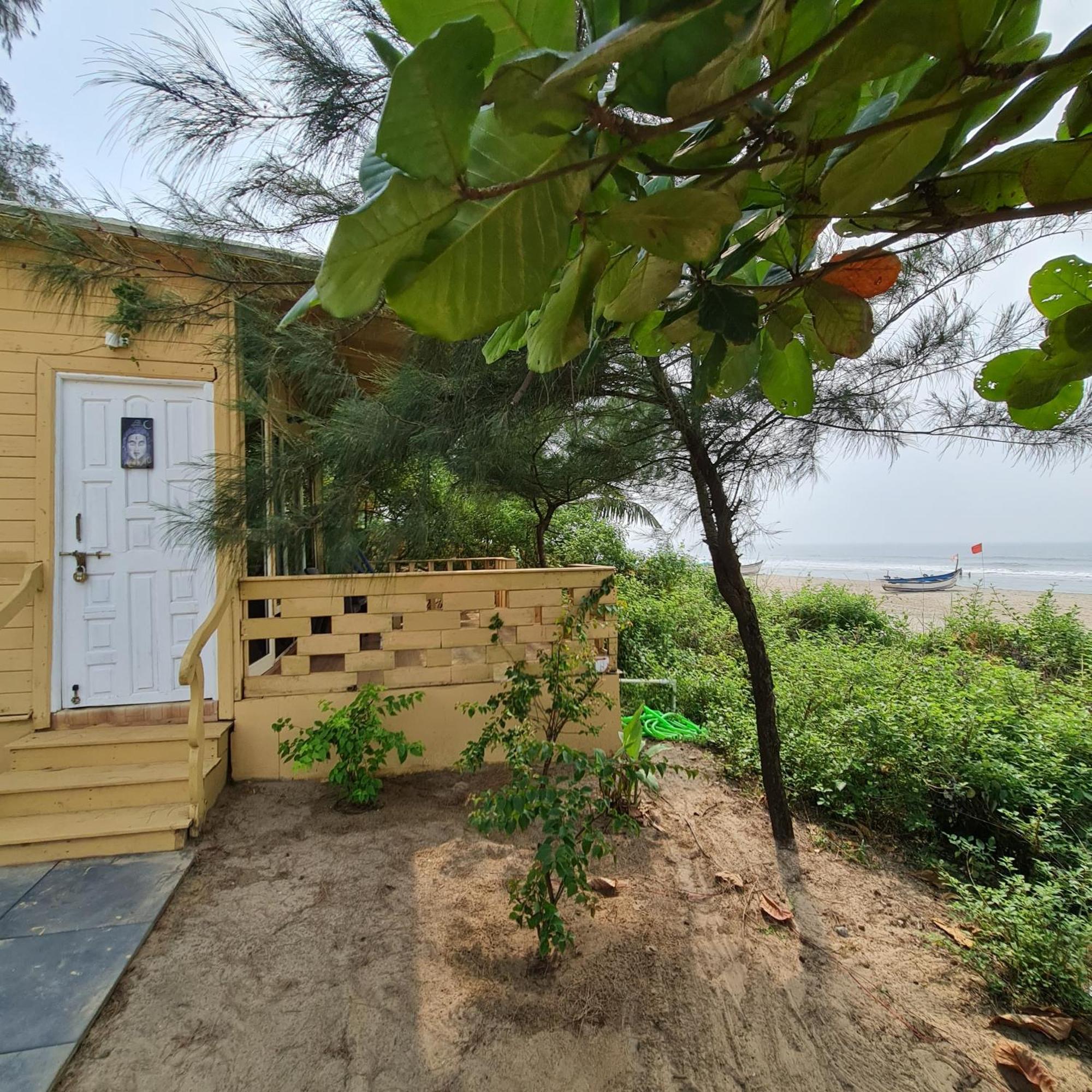 Love Temple Beach Resort Arambol Dış mekan fotoğraf